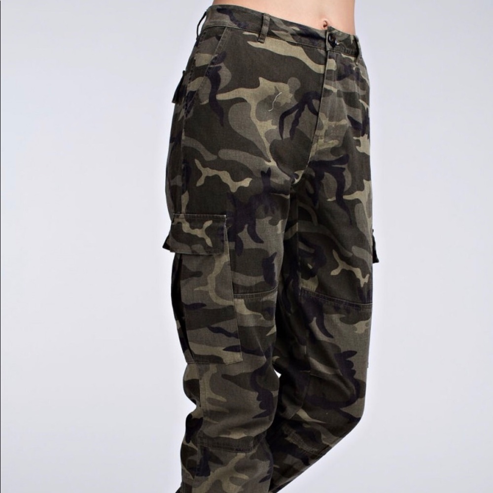 🆕Camo Military Pants - Picture 2 of 5